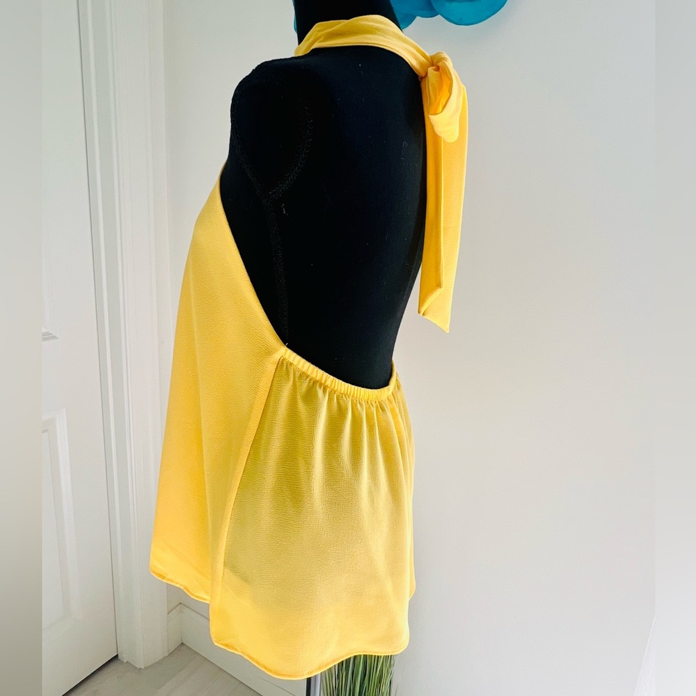 Textured Solid Yellow Teardrop Keyhole Halter Top - image 5